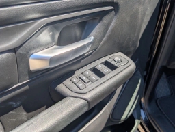 Ram 1500 Express 4x2 Crew Cab 5'7" Box 2026