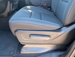 Ram 1500 Express 4x2 Crew Cab 5'7" Box 2026