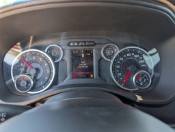 Ram 1500 Express 4x2 Crew Cab 5'7" Box 2026