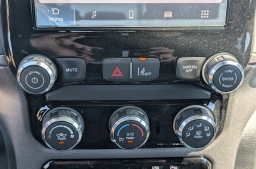 Ram 1500 Express 4x2 Crew Cab 5'7" Box 2026