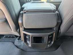 Ram 1500 Express 4x2 Crew Cab 5'7" Box 2026