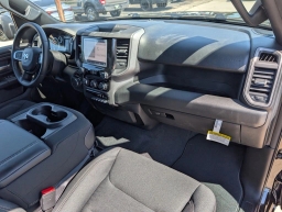 Ram 1500 Express 4x2 Crew Cab 5'7" Box 2026
