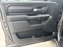 Ram 1500 Express 4x2 Crew Cab 5'7" Box 2026