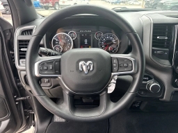 Ram 1500 Express 4x2 Crew Cab 5'7" Box 2026