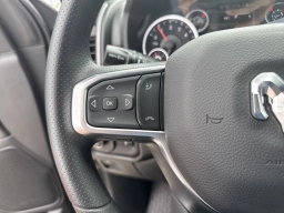 Ram 1500 Express 4x2 Crew Cab 5'7" Box 2026