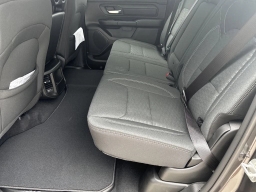 Ram 1500 Express 4x2 Crew Cab 5'7" Box 2026
