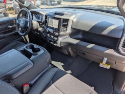 Ram 1500 Express 4x2 Crew Cab 5'7" Box 2026