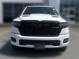 Ram 1500 Express 4x4 Crew Cab 5'7" Box 2026