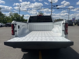 Ram 1500 Express 4x4 Crew Cab 5'7" Box 2026
