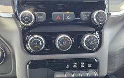 Ram 1500 Express 4x4 Crew Cab 5'7" Box 2026