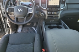 Ram 1500 Big Horn 4x4 Crew Cab 5'7" Box 2026