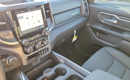 Ram 1500 Big Horn 4x4 Crew Cab 5'7" Box 2026