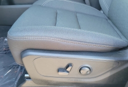 Ram 1500 Big Horn 4x4 Crew Cab 5'7" Box 2026