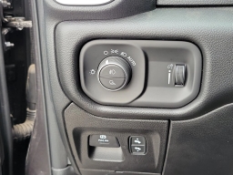 Ram 1500 Big Horn 4x4 Crew Cab 5'7" Box 2026