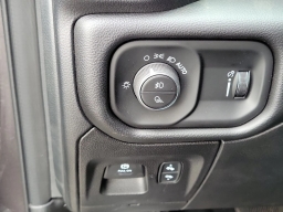 Ram 1500 Big Horn 4x4 Crew Cab 5'7" Box 2026