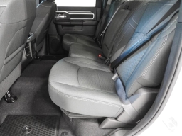Ram 2500 Big Horn 4x4 Crew Cab 6'4" Box 2026