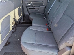 Ram 2500 Big Horn 4x4 Crew Cab 6'4" Box 2026