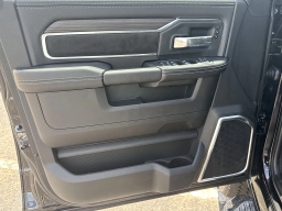 Ram 2500 Laramie 4x4 Crew Cab 6'4" Box 2026