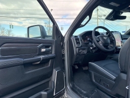 Ram 2500 Laramie 4x4 Crew Cab 6'4" Box 2026
