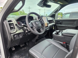 Ram 2500 Tradesman 4x4 Crew Cab 8' Box 2026