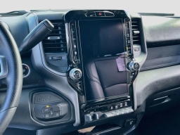Ram 2500 Tradesman 4x4 Crew Cab 8' Box 2026