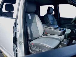 Ram 2500 Tradesman 4x4 Crew Cab 8' Box 2026