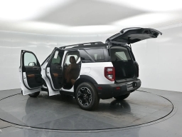 Ford Bronco Sport Outer Banks 4x4 2026