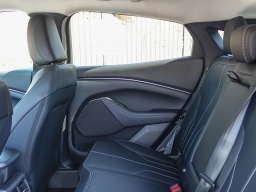 Ford Mustang Mach-E Select RWD 2026