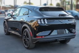 Ford Mustang Mach-E Select RWD 2026