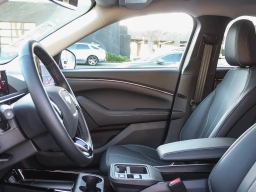 Ford Mustang Mach-E Select RWD 2026