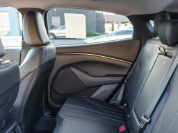 Ford Mustang Mach-E Select RWD 2026