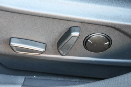 Ford Mustang Mach-E Select RWD 2026