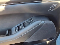 Ford Mustang Mach-E Select RWD 2026