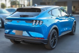 Ford Mustang Mach-E Select RWD 2026