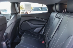 Ford Mustang Mach-E Select RWD 2026