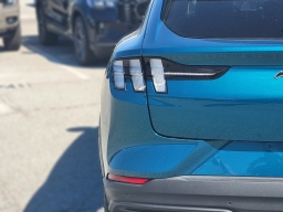 Ford Mustang Mach-E Select RWD 2026