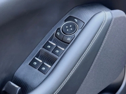 Ford Mustang Mach-E Select RWD 2026