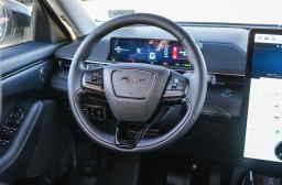 Ford Mustang Mach-E Select RWD 2026