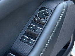 Ford Mustang Mach-E Select RWD 2026
