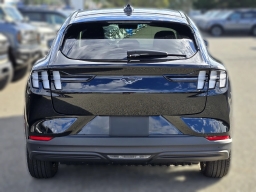 Ford Mustang Mach-E Select RWD 2026