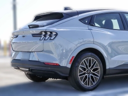 Ford Mustang Mach-E Premium RWD 2026