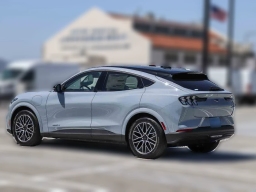 Ford Mustang Mach-E Premium RWD 2026