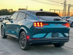 Ford Mustang Mach-E Premium RWD 2026