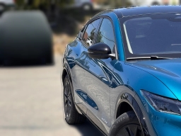 Ford Mustang Mach-E Premium RWD 2026