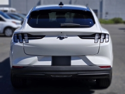 Ford Mustang Mach-E Premium RWD 2026