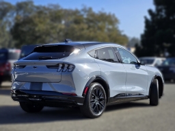 Ford Mustang Mach-E Premium RWD 2026