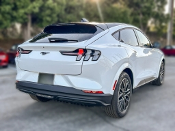 Ford Mustang Mach-E Premium RWD 2026