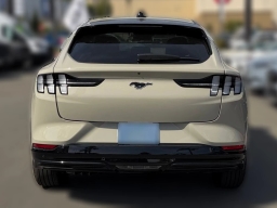 Ford Mustang Mach-E Premium AWD 2026