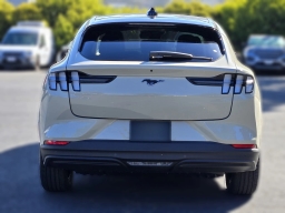 Ford Mustang Mach-E Premium AWD 2026