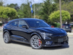 Ford Mustang Mach-E GT AWD 2025